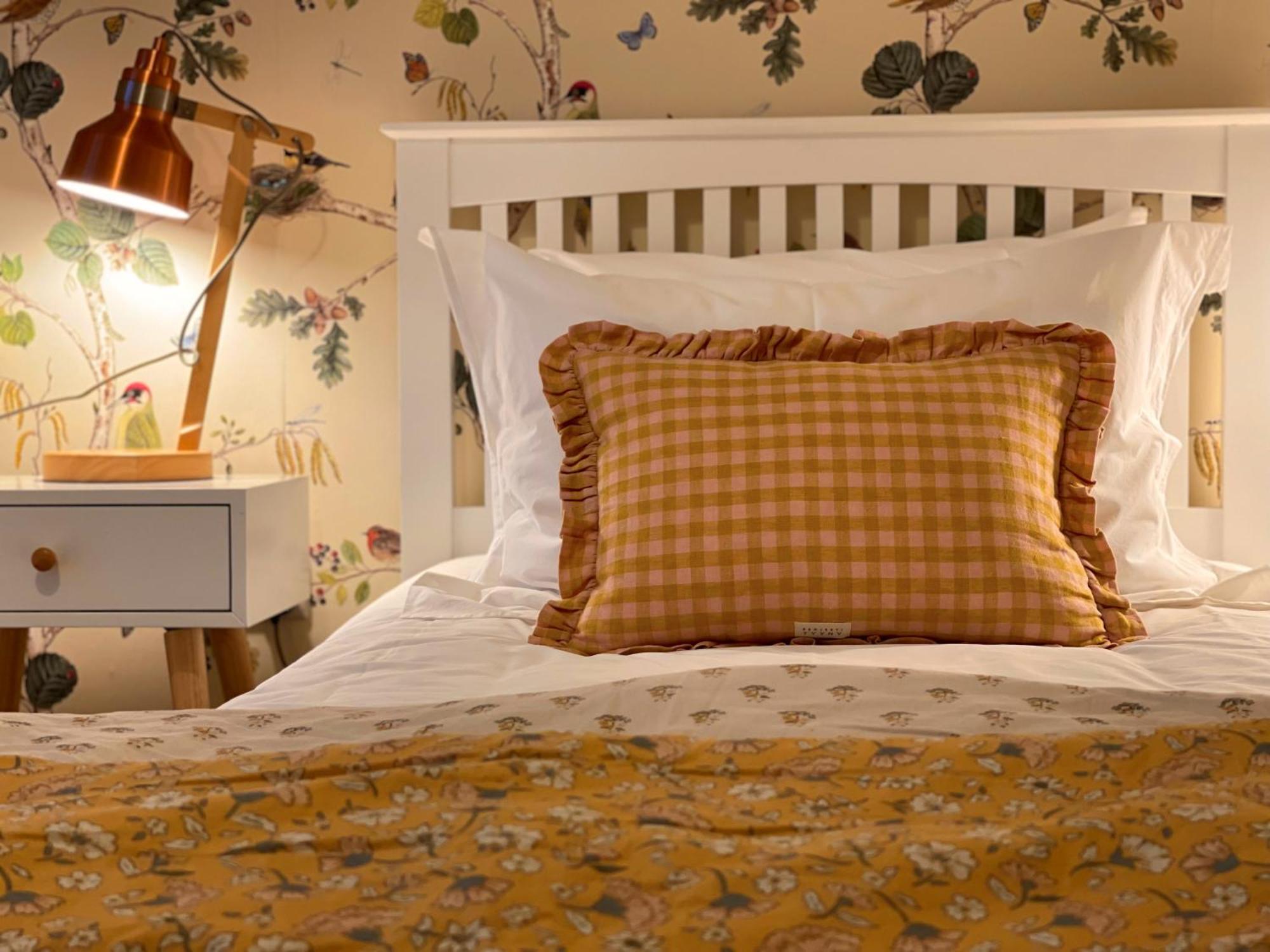 Woodpecker Lodge - Brook Meadow - Sleeps 4 Plus 2 - No Pets Маркет-Гарборо Екстер'єр фото